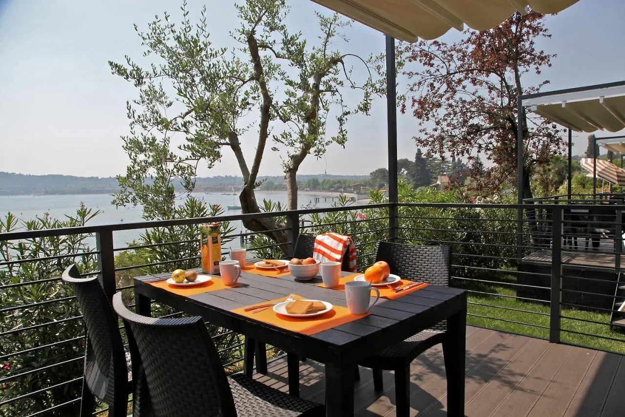 Campeggio Europa Silvella San Felice del Benaco 5*,